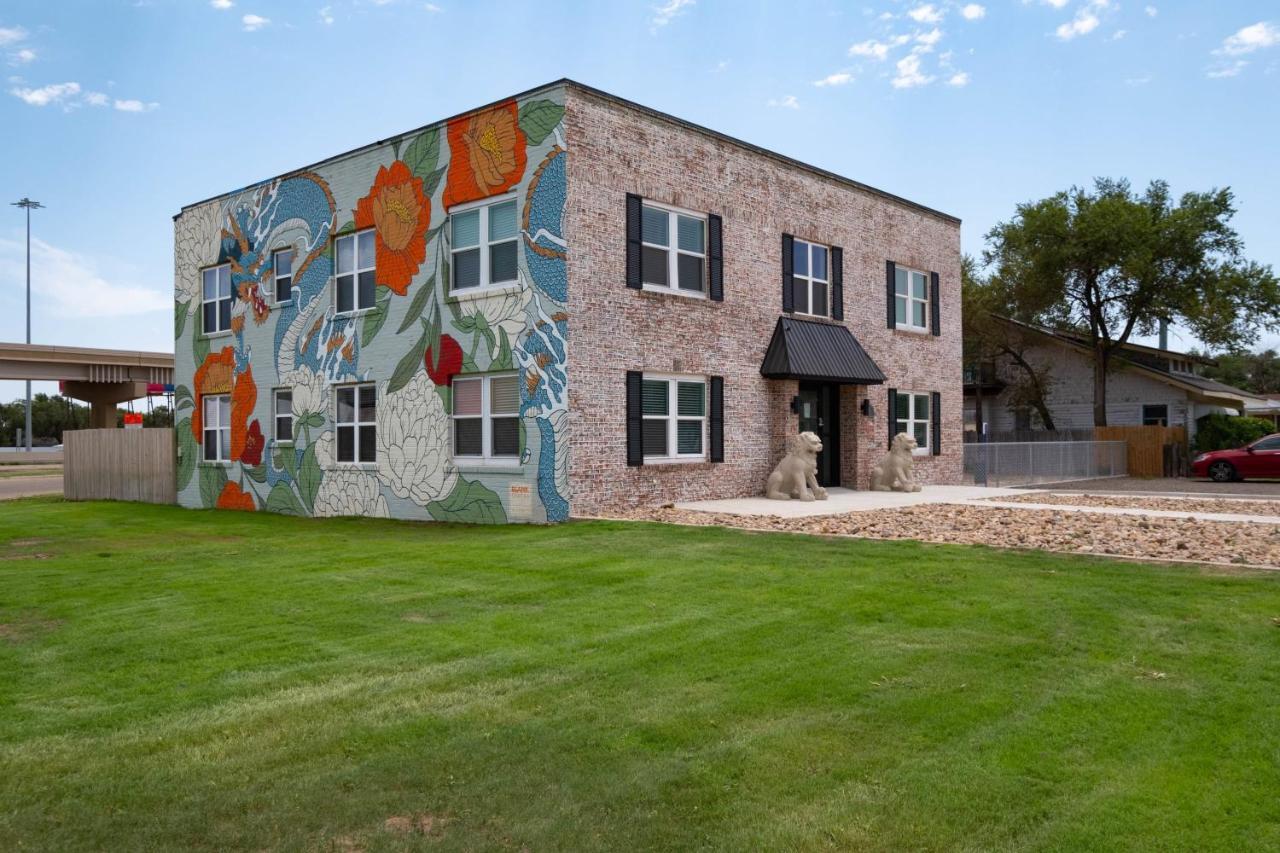 Dragon On Taylor St Apartment Amarillo Exterior photo