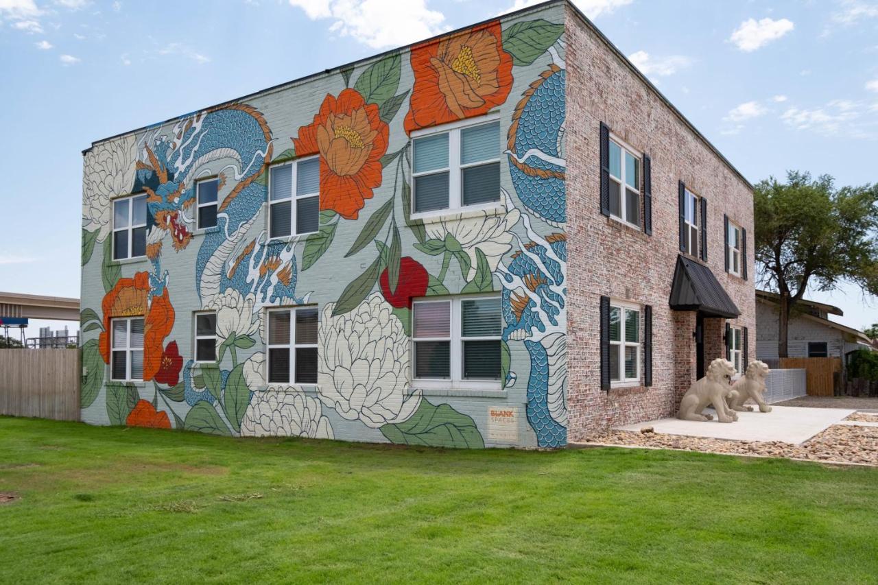 Dragon On Taylor St Apartment Amarillo Exterior photo